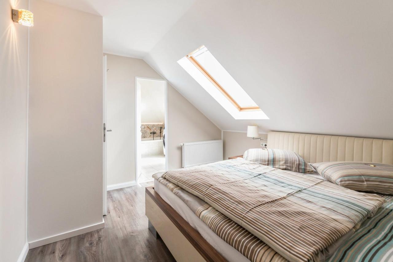 Uhse Wohlfuehloase Apartment Heide  Bagian luar foto
